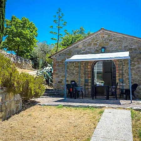 Poloturisticoumbria Rustico Con Piscina Vista Hotel 3*