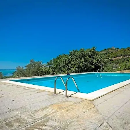 Poloturisticoumbria Rustico Con Piscina Vista Szálloda