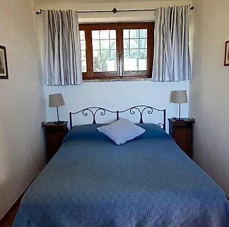 Poloturisticoumbria Rustico Con Piscina Vista Szálloda