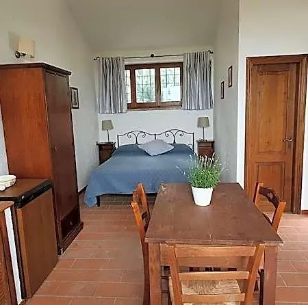 Hotel Poloturisticoumbria Rustico Con Piscina Vista 3*